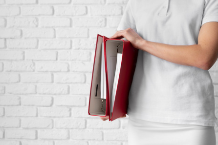 Компания закрывается. Когда прекращается оплата взносов за директора?