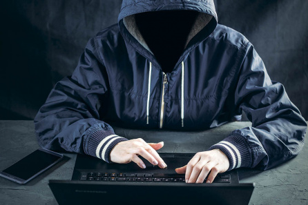Как на e-mail россиян регистрируют чужие аккаунты. Чем грозит и можно ли защититься?