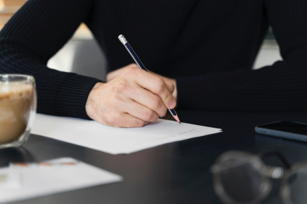 Роструд дал разъяснения об отпусках в связи со смертью родственника