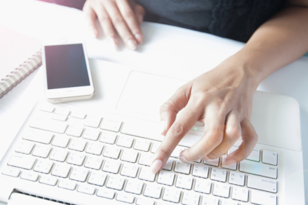 О согласии работника на удержание из зарплаты из-за счетной ошибки