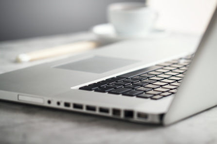 Может ли фирма отказать в досрочном завершении отпуска за свой счет?