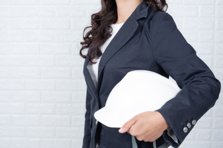 Должна ли компания предоставить место для переодевания в спецодежду?