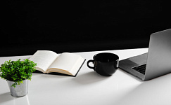 Когда уволить работника замещающего отсутствующего специалиста?