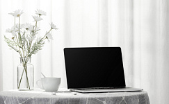 Можно ли в отпуске по уходу за ребенком работать полный рабочий день?