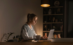 Как рассчитать оплату сверхурочной работы?